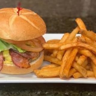 Bacon Cheeseburger & Fries