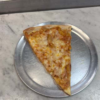 Baked Ziti Pizza (Slice)