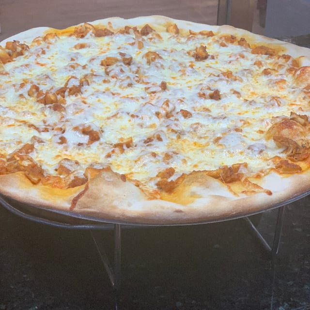 Buffalo Chicken Pizza (Gourmet).