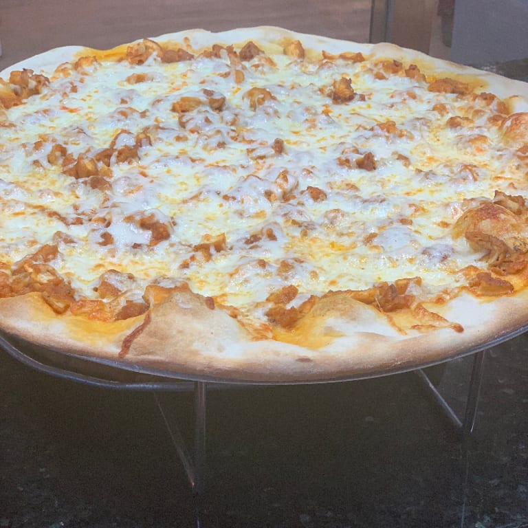 Buffalo Chicken Pizza Delight