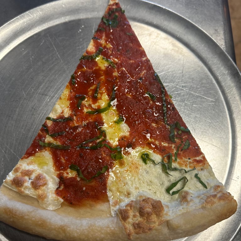 Delicious Margherita Pizza