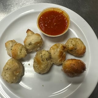 Garlic Knots with Sauce